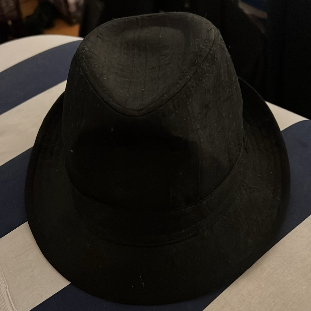 Hat - Picture 2 of 4